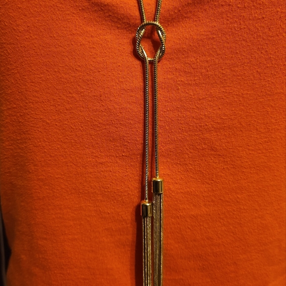 23 Inch Gold Tone Tassel Necklace Adorable - Picture 2 of 4